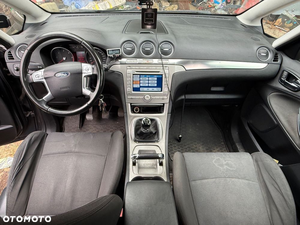 Ford S-Max - 6