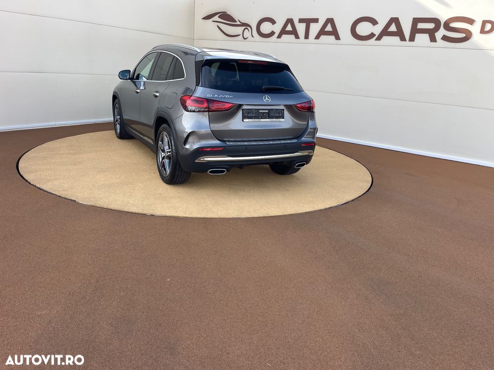 Mercedes-Benz GLA 220 d 8G-DCT AMG Line - 9