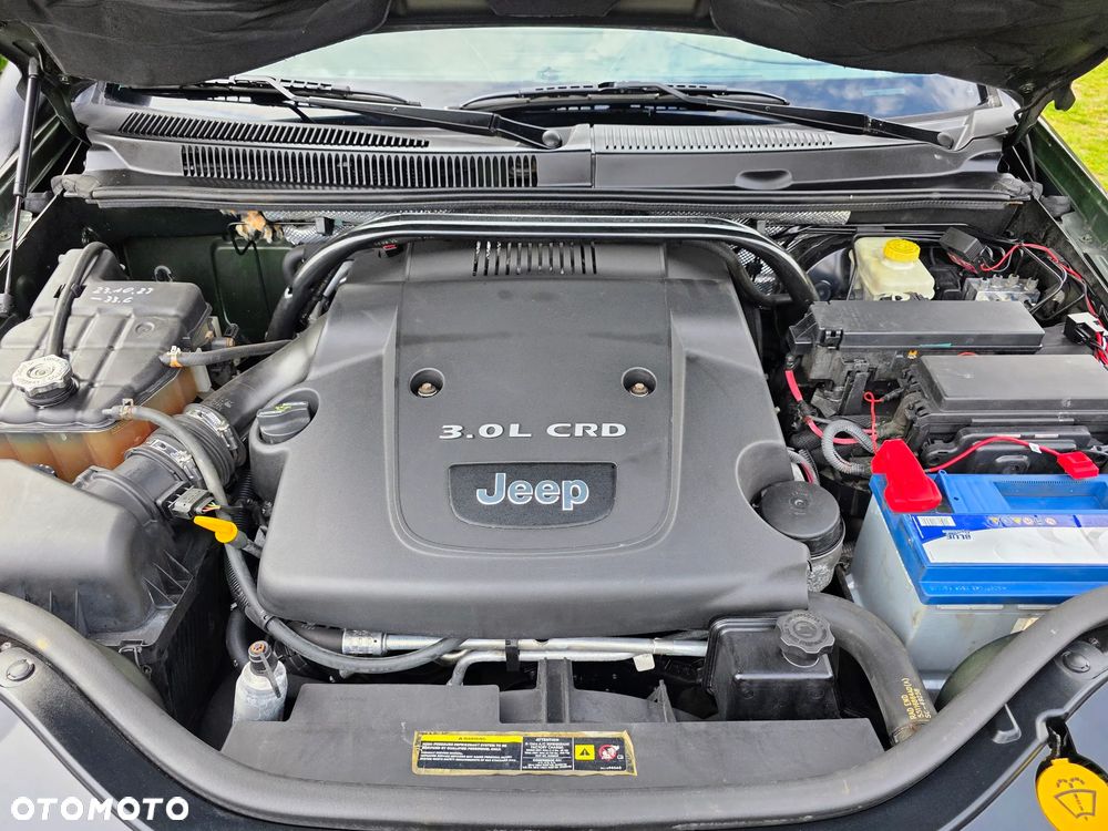 Jeep Grand Cherokee - 28