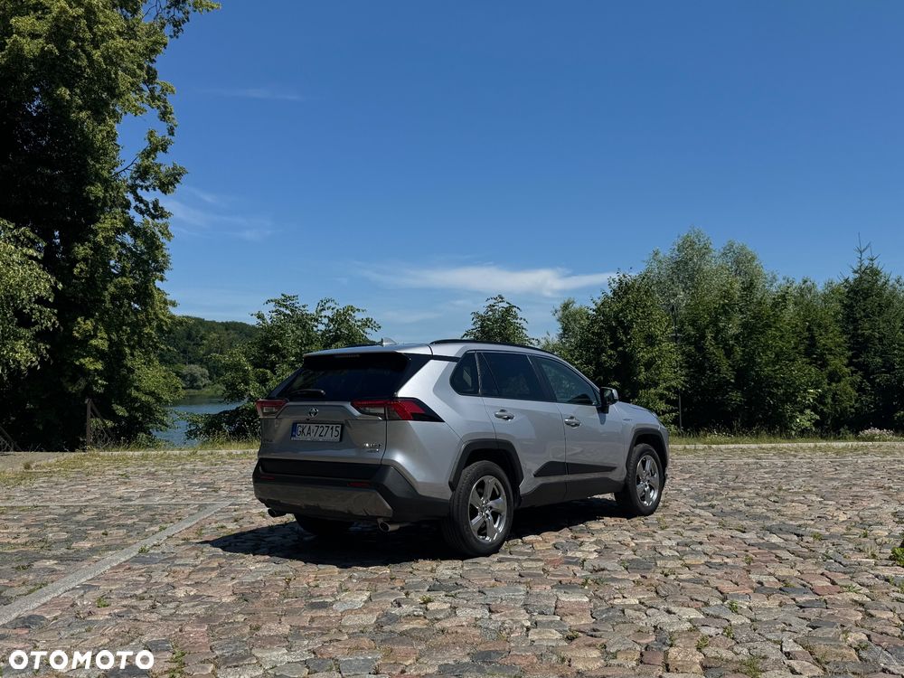 Toyota RAV4 2.5 Hybrid Selection 4x2 - 6