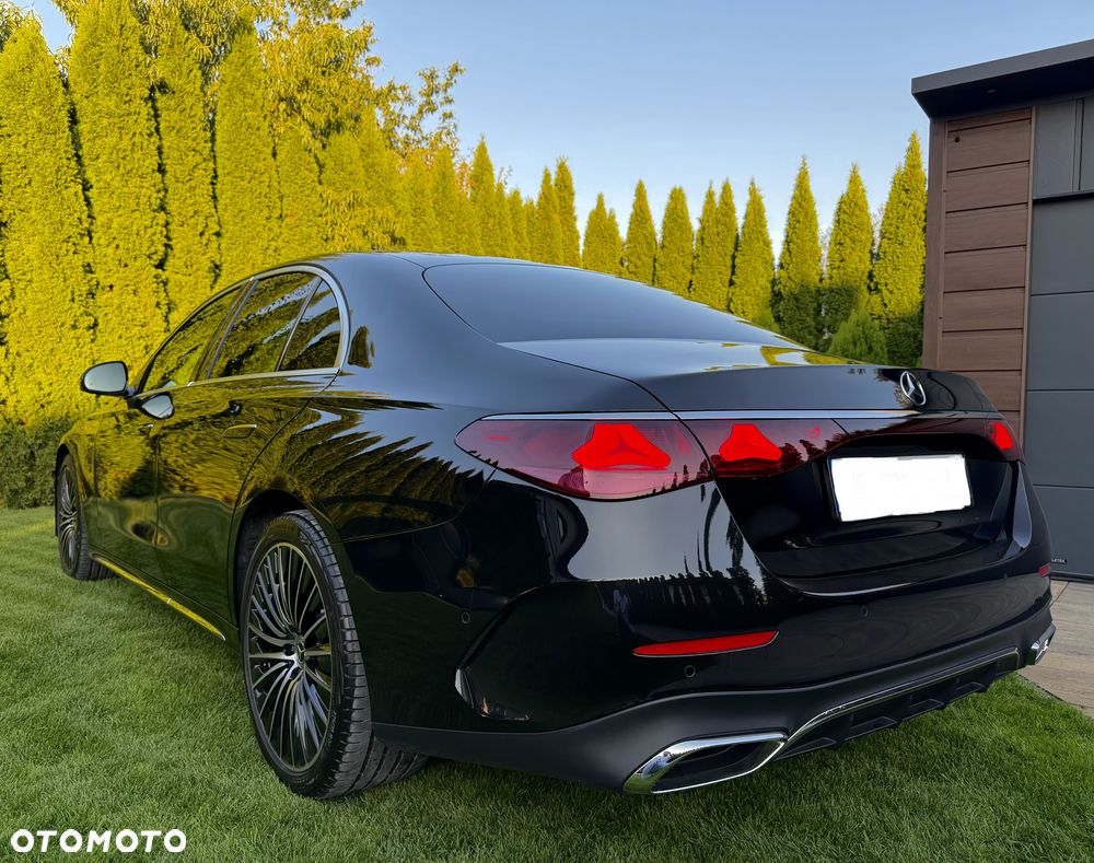 Mercedes-Benz Klasa E 220 d mHEV 4-Matic AMG 9G-Tronic - 27