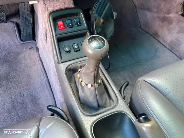 Porsche 911 Série F - 22