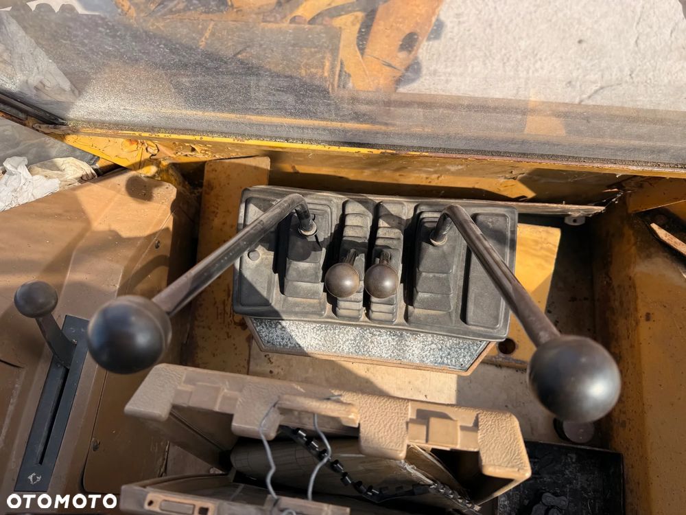 Caterpillar 428 Koparko Ładowarka 3 Łyżki - 19