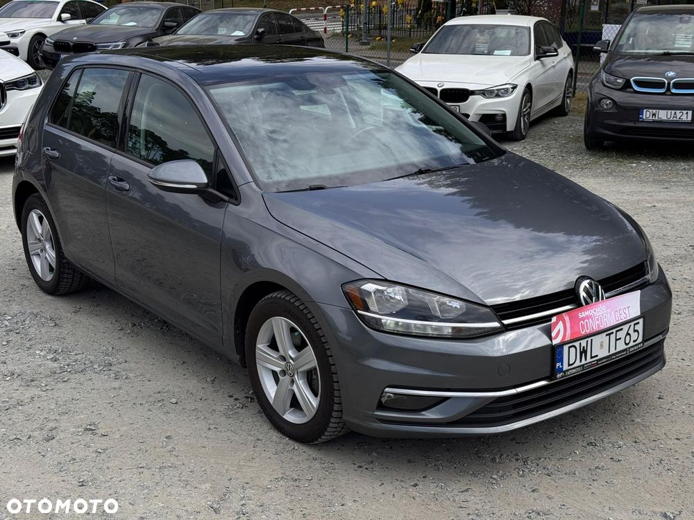 Volkswagen Golf - 2