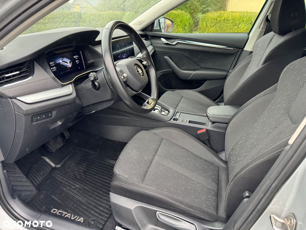 Skoda Octavia 2.0 TDI Style DSG - 12