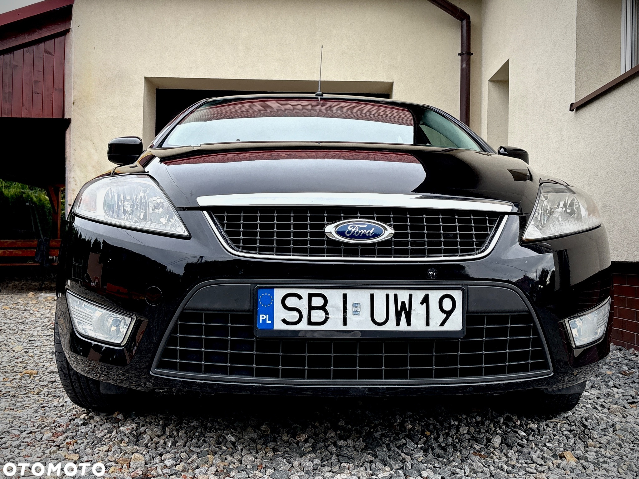 Ford Mondeo 2.0 Ambiente - 2