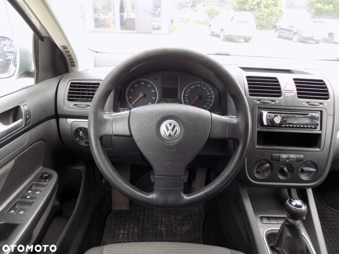 Volkswagen Jetta - 6