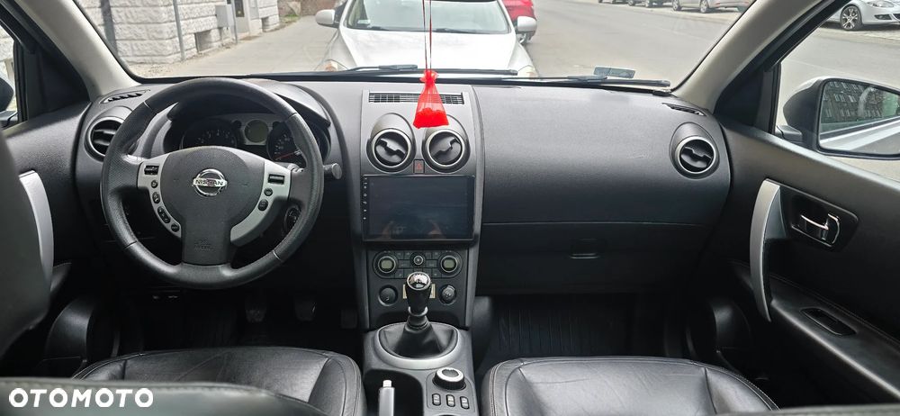 Nissan Qashqai 2.0 4x4 Tekna - 16