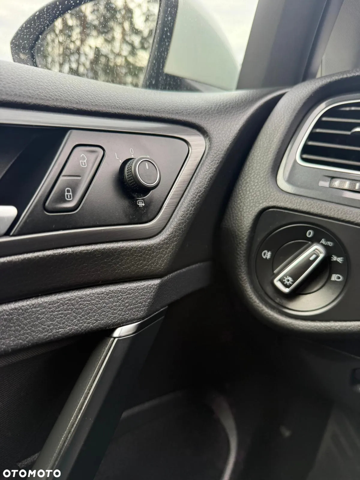 Volkswagen Golf VII 1.6 TDI BMT Comfortline - 14