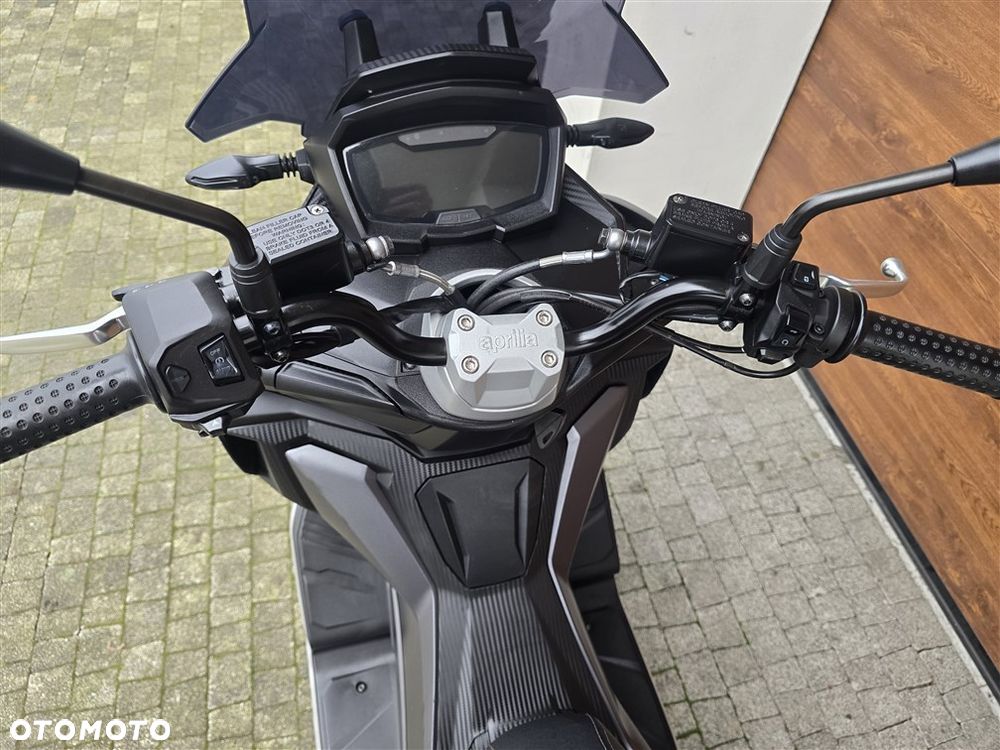 Aprilia SR - 9