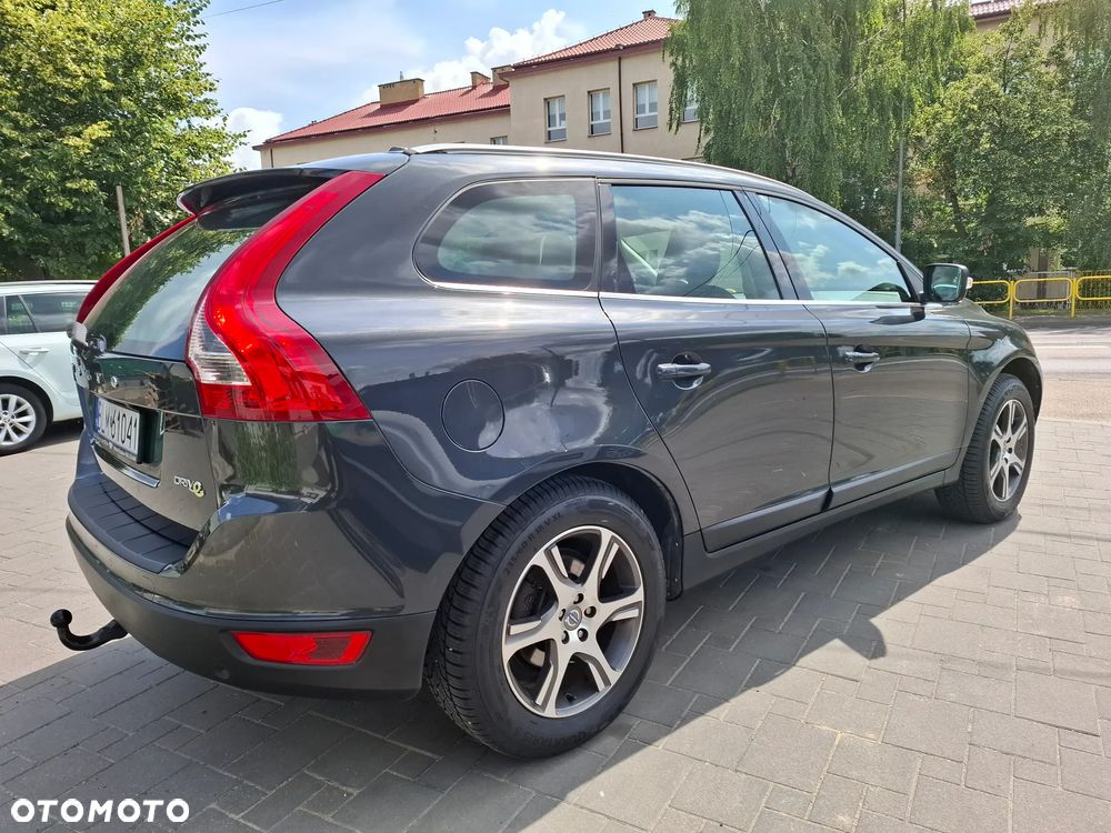 Volvo XC 60 DRIVe Momentum - 4
