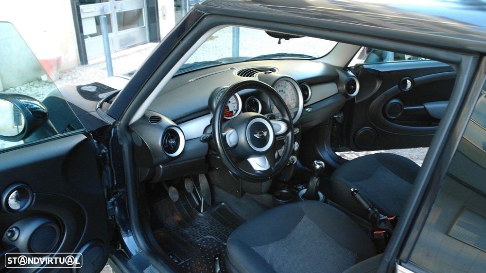 MINI 3 Portas One 1.4 - 17