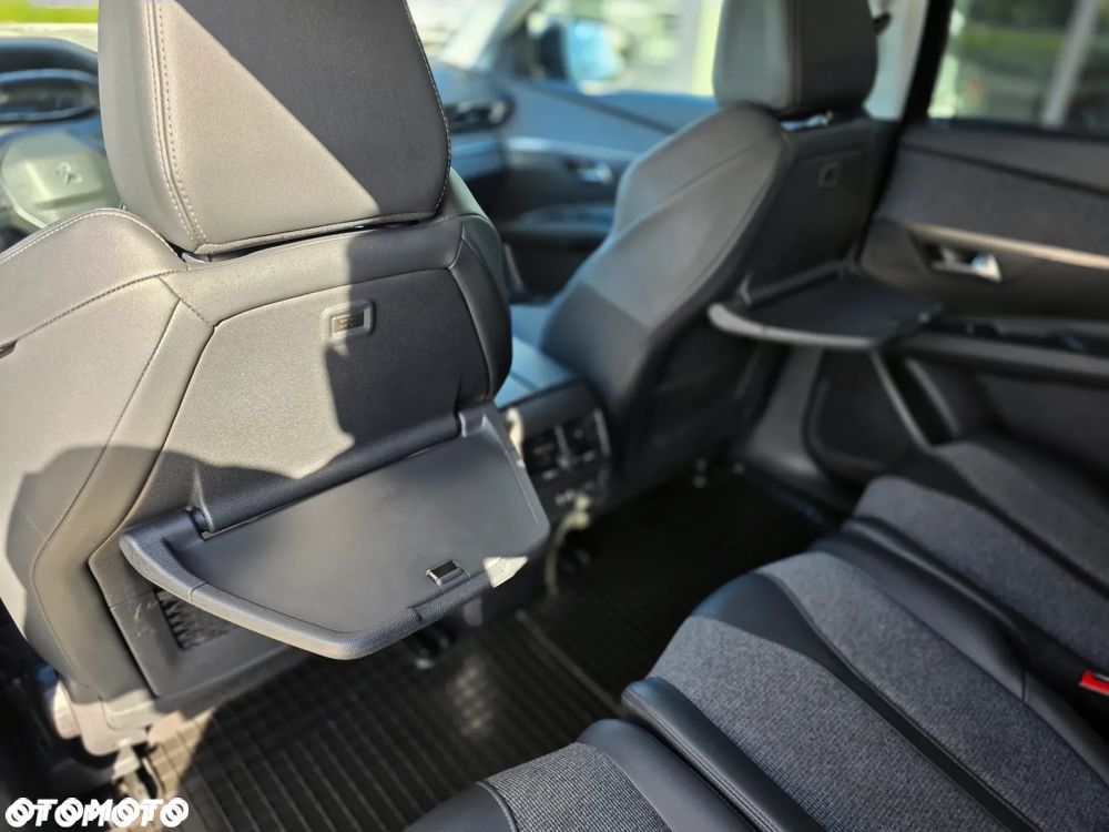 Peugeot 5008 1.5 BlueHDI Allure S&S EAT8 - 24