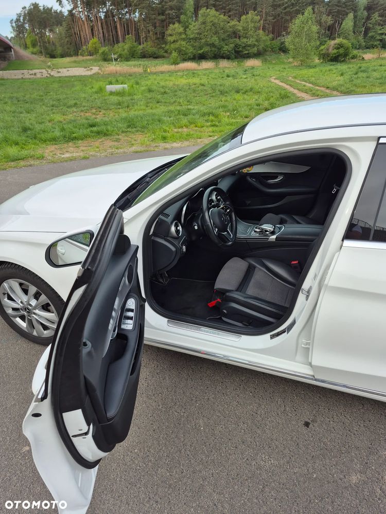 Mercedes-Benz Klasa C 220 d 4MATIC 9G-TRONIC - 19