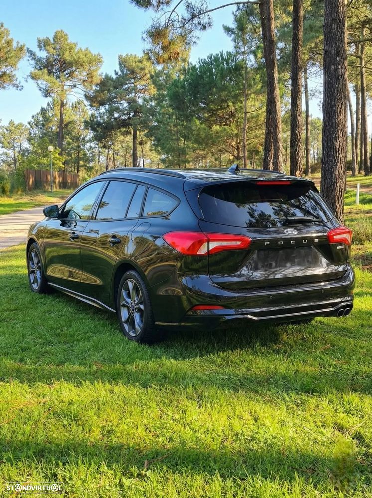 Ford Focus SW 1.0 EcoBoost Hybrid ST-LINE - 4