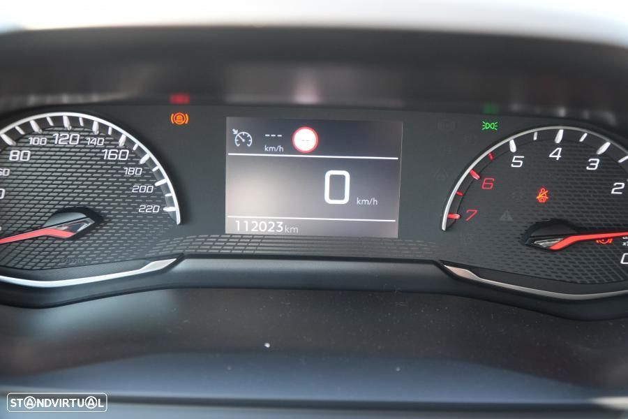 Peugeot 208 1.2 PureTech Active Pack - 9