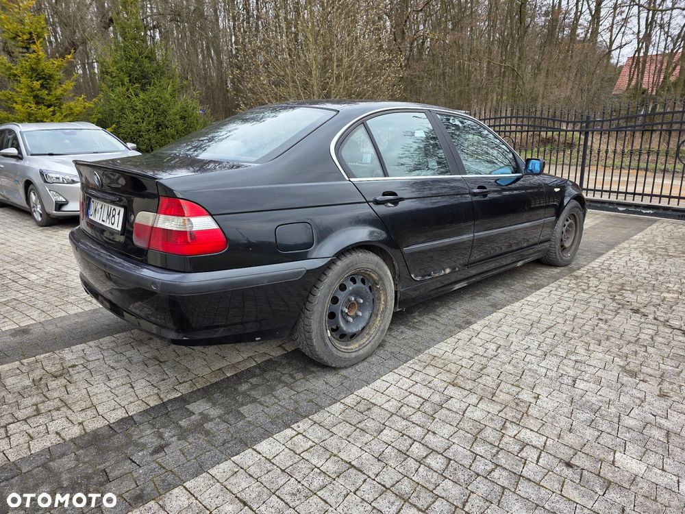 BMW Seria 3 318i - 3