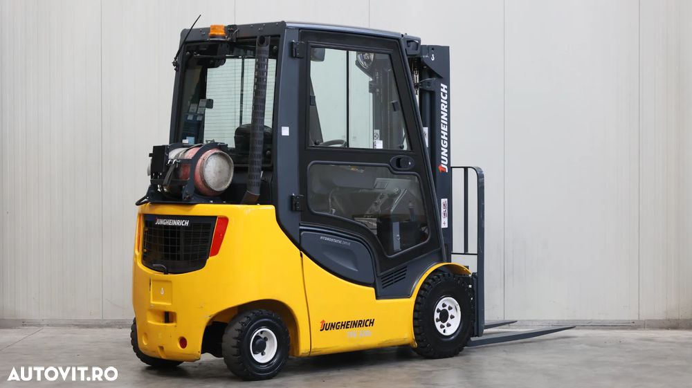 Jungheinrich TFG 320s - 3