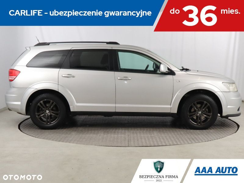 Dodge Journey - 8