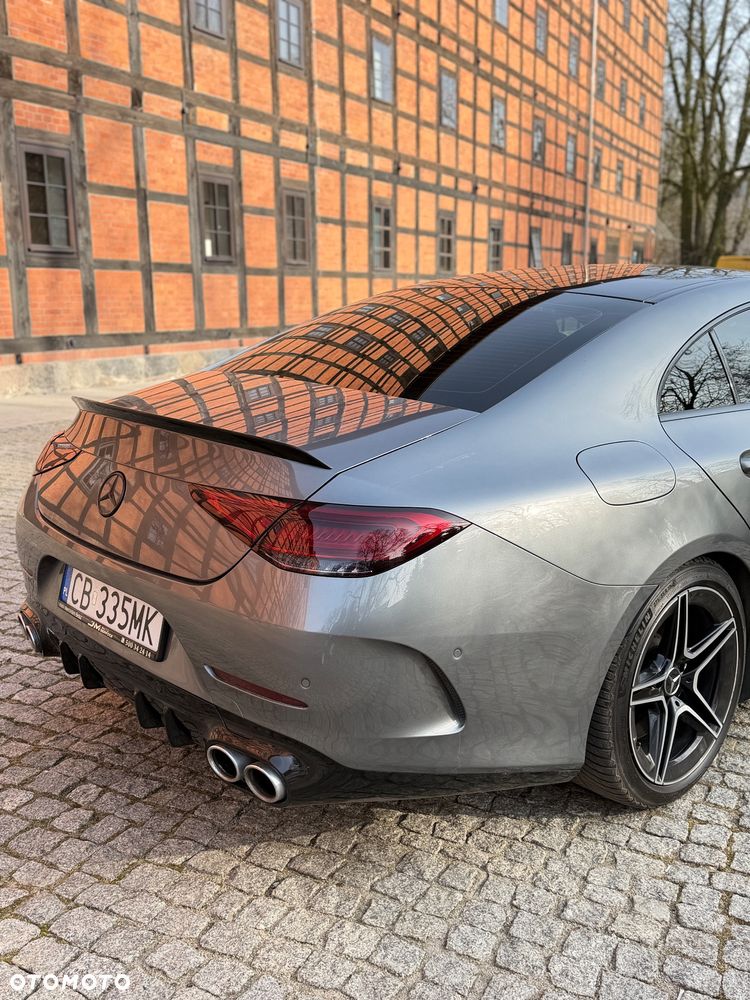 Mercedes-Benz CLS - 6