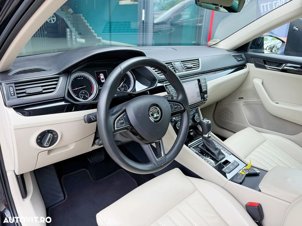 Skoda Superb 2.0 TDI DSG L&K - 15