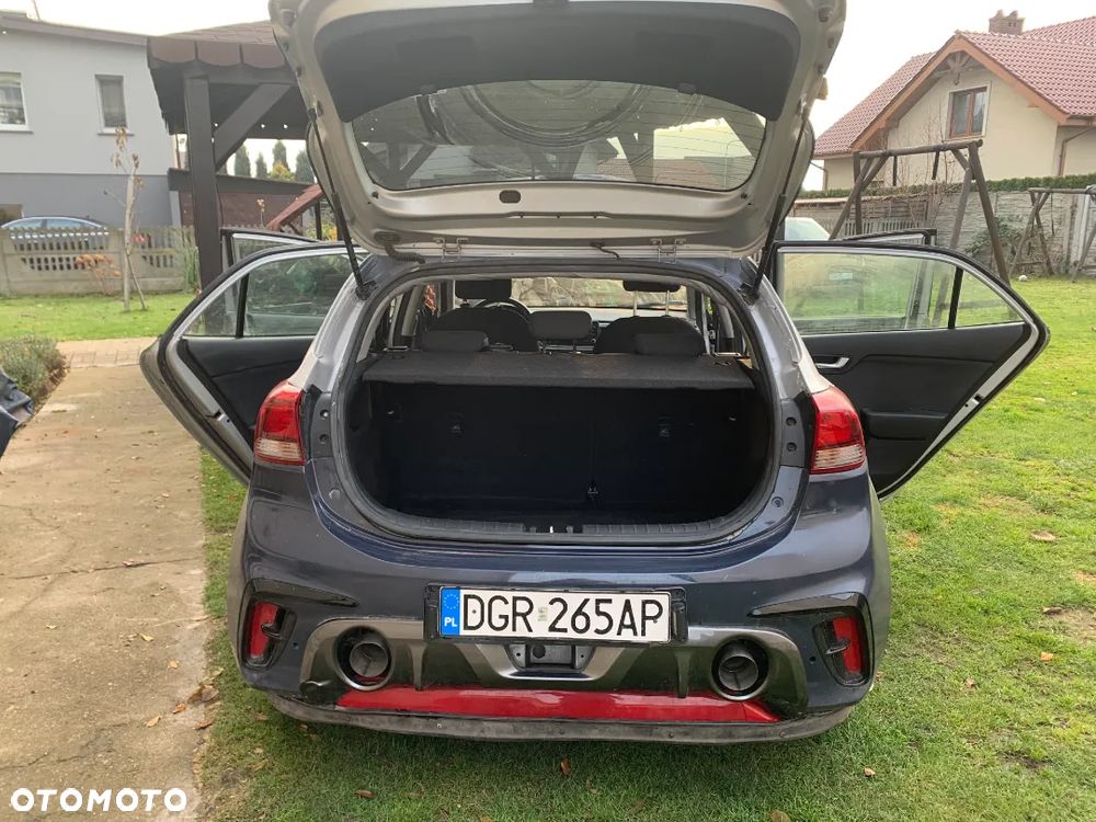 Kia Rio 1.2 L - 3