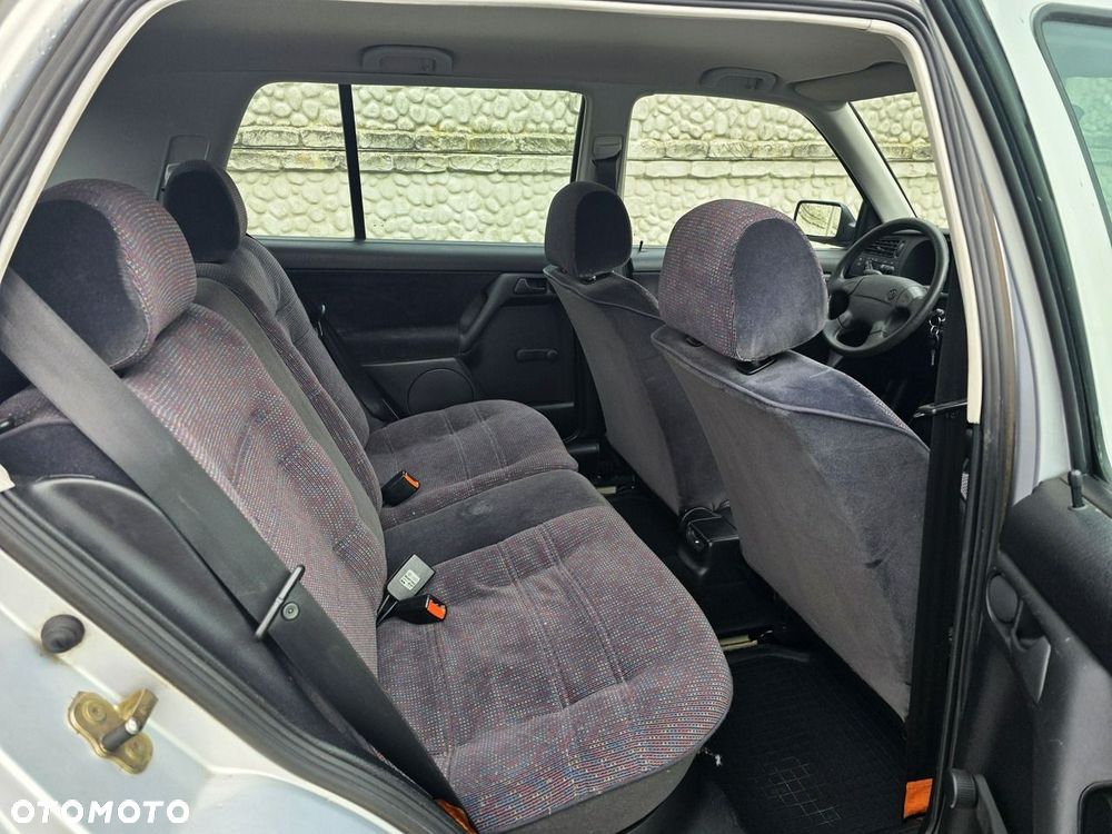 Volkswagen Golf 2.0 GL - 22
