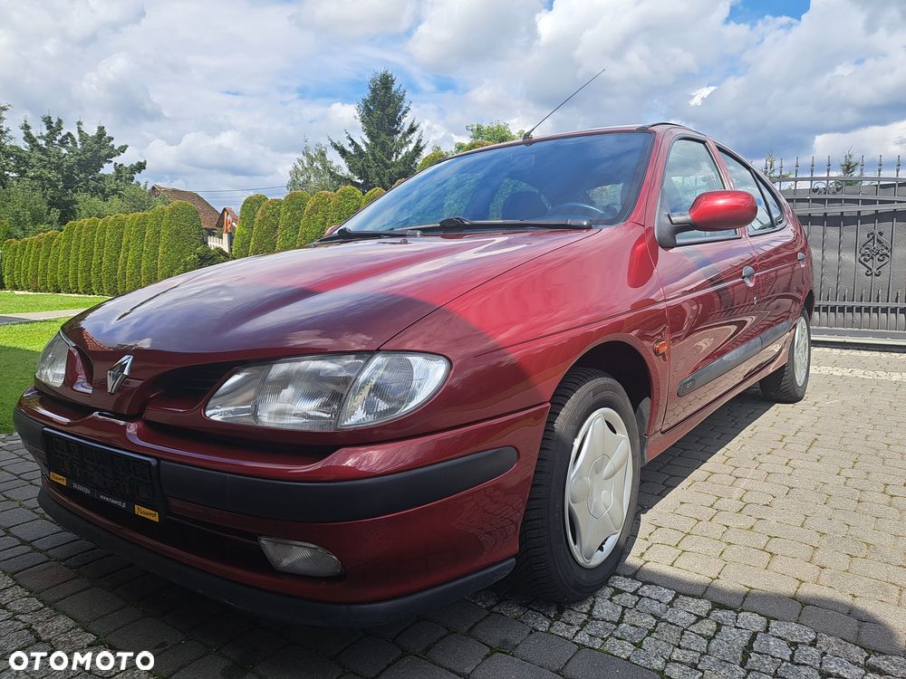 Renault Megane 2.0 RT - 15