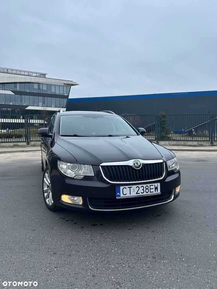 Skoda Superb 2.0 TDI Family DSG - 3