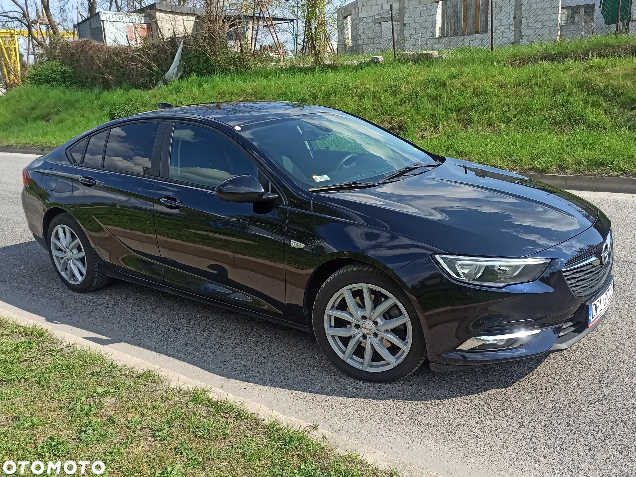 Opel Insignia - 1