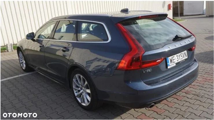 Volvo V90 D5 SCR AWD Momentum - 4
