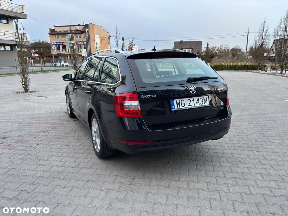 Skoda Octavia 2.0 TDI 4x4 Style DSG - 8