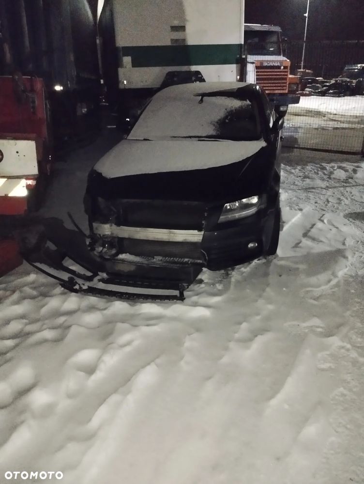 Audi A4 Limousine - 1