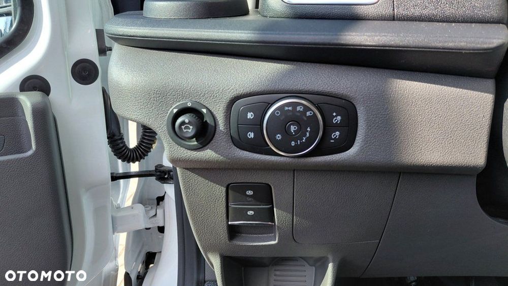 Ford Transit - 20
