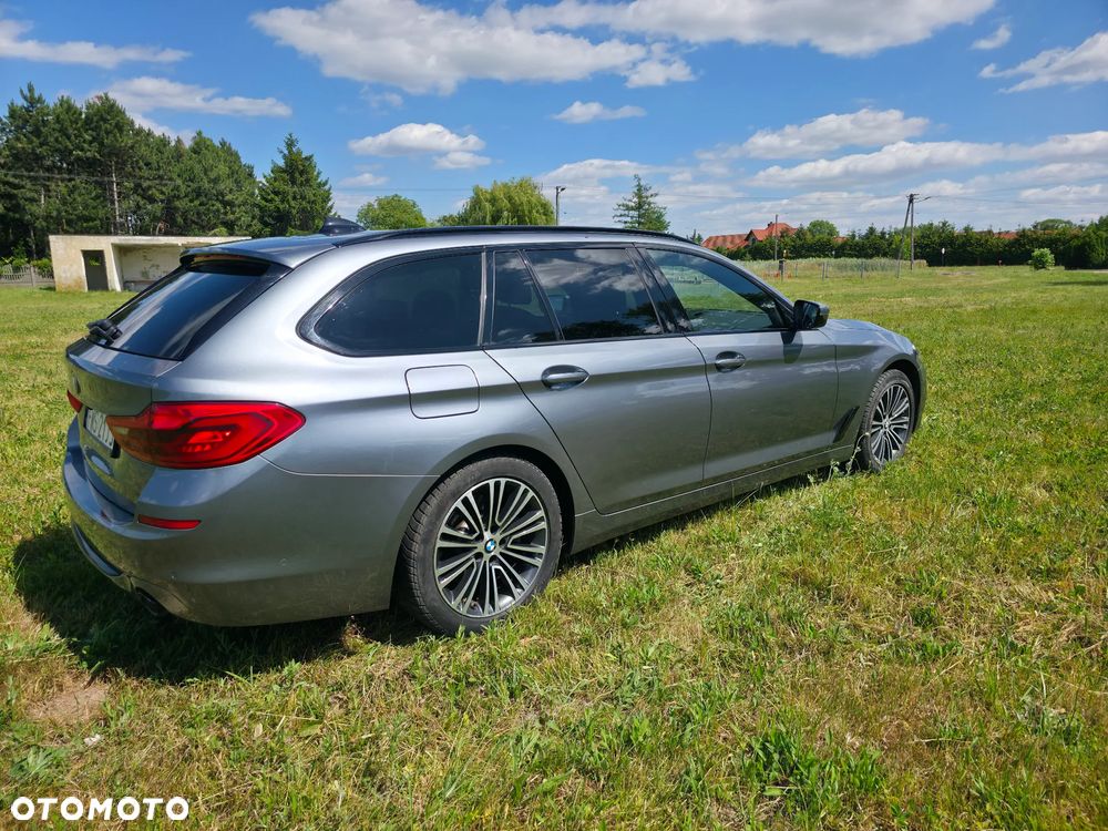BMW Seria 5 520d Touring Sport Line - 10