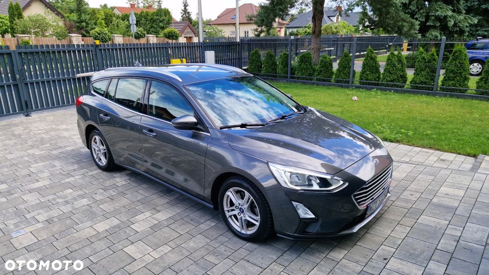 Ford Focus 1.0 EcoBoost Titanium - 1