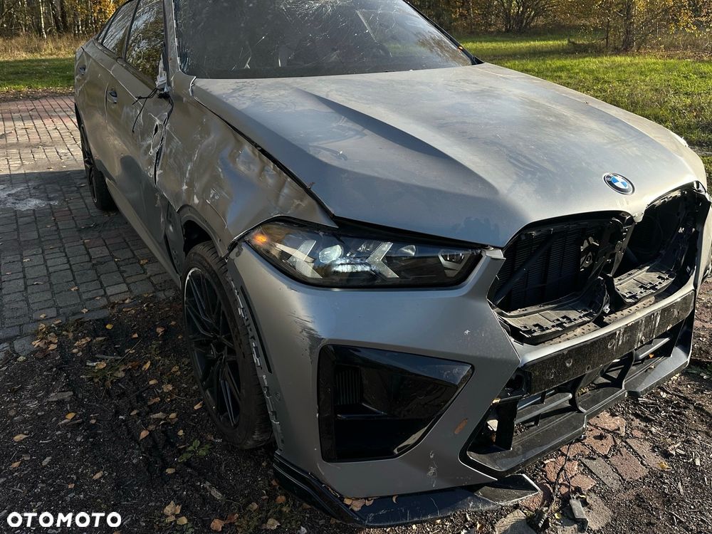 BMW X6M - 11