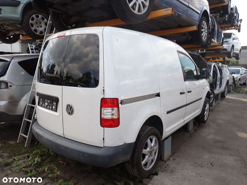 CZĘŚCI - Vw Caddy III 2K 1,9 TDI 105KM BLS MINIVAN 5B JCS lakier LB9A 2009r. INDEX - 10068 - 3