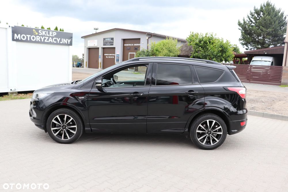 Ford Kuga 1.5 EcoBoost 2x4 ST-Line - 3