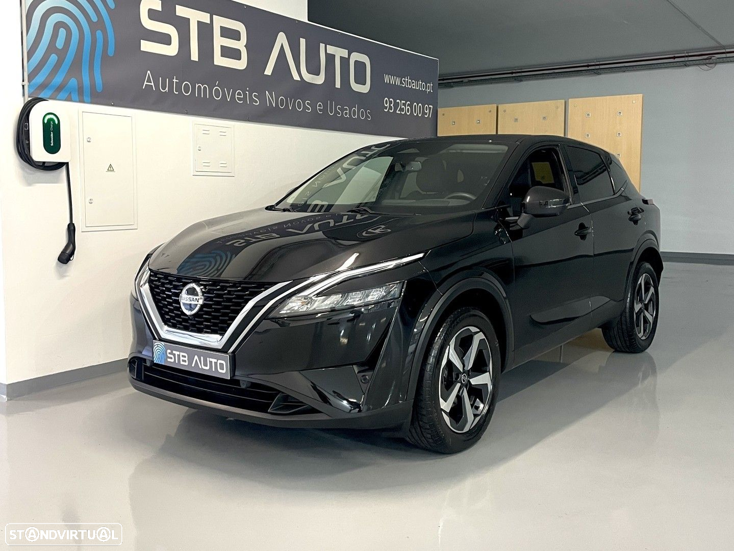 Nissan Qashqai 1.3 DIG-T N-Connecta LED Xtronic - 2