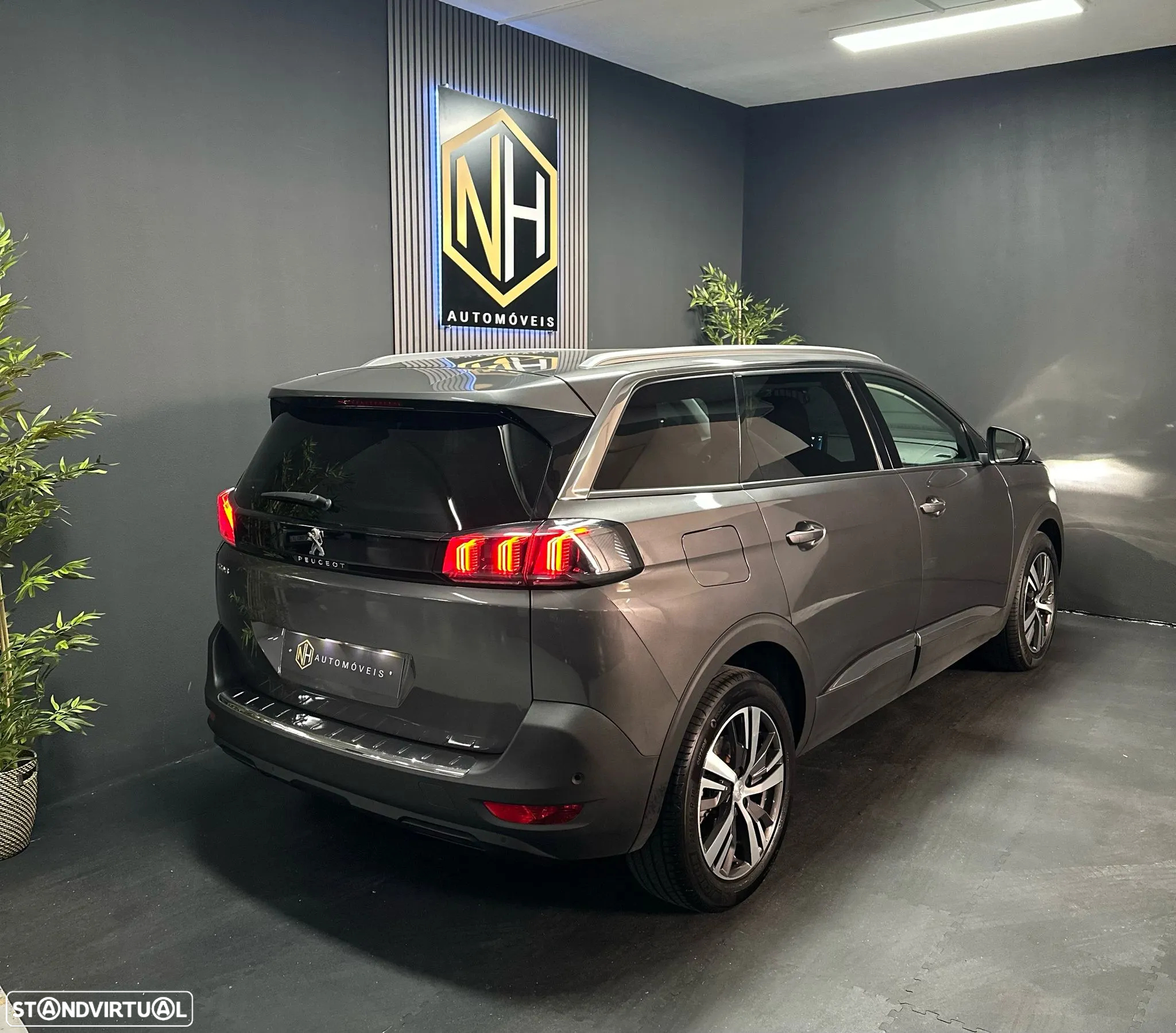 Peugeot 5008 1.2 PureTech Allure Pack EAT8 - 4