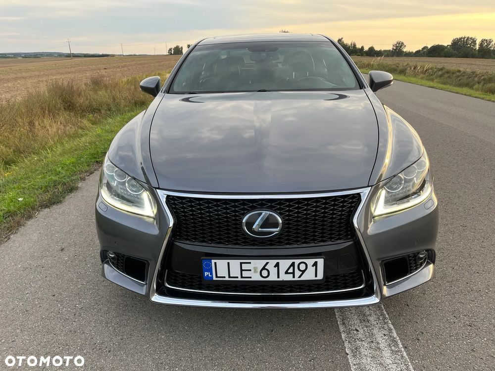 Lexus LS 460 F Sport - 4