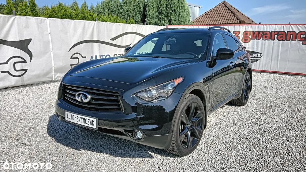 Infiniti Q70