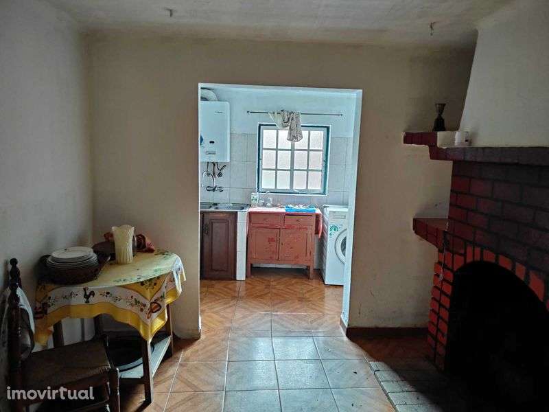 Moradia independente à VENDA na R. dos Ferreiros, 14, ALMEIDA - Grande imagem: 5/12