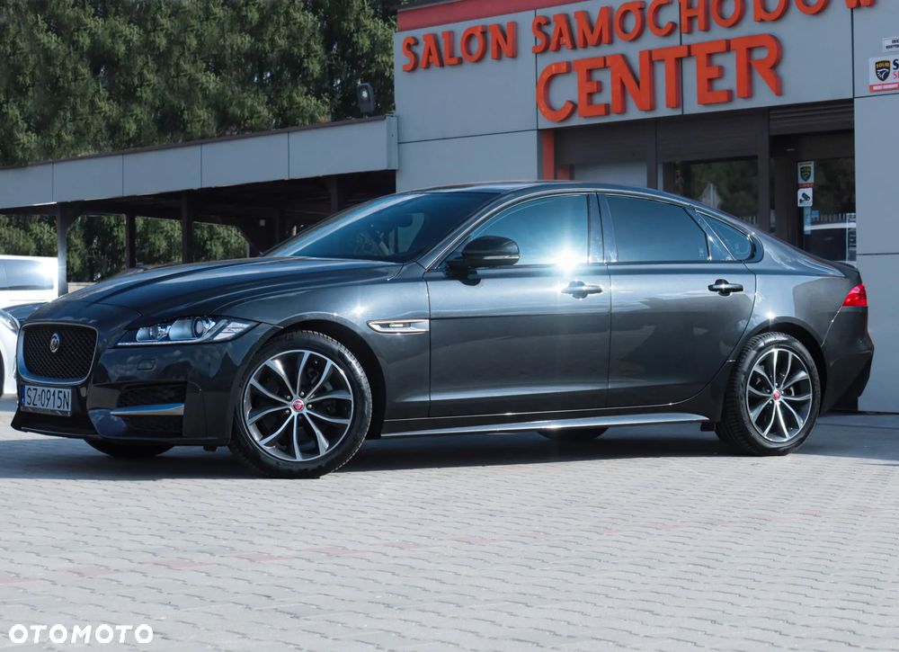 Jaguar XF 20d R-Sport - 4