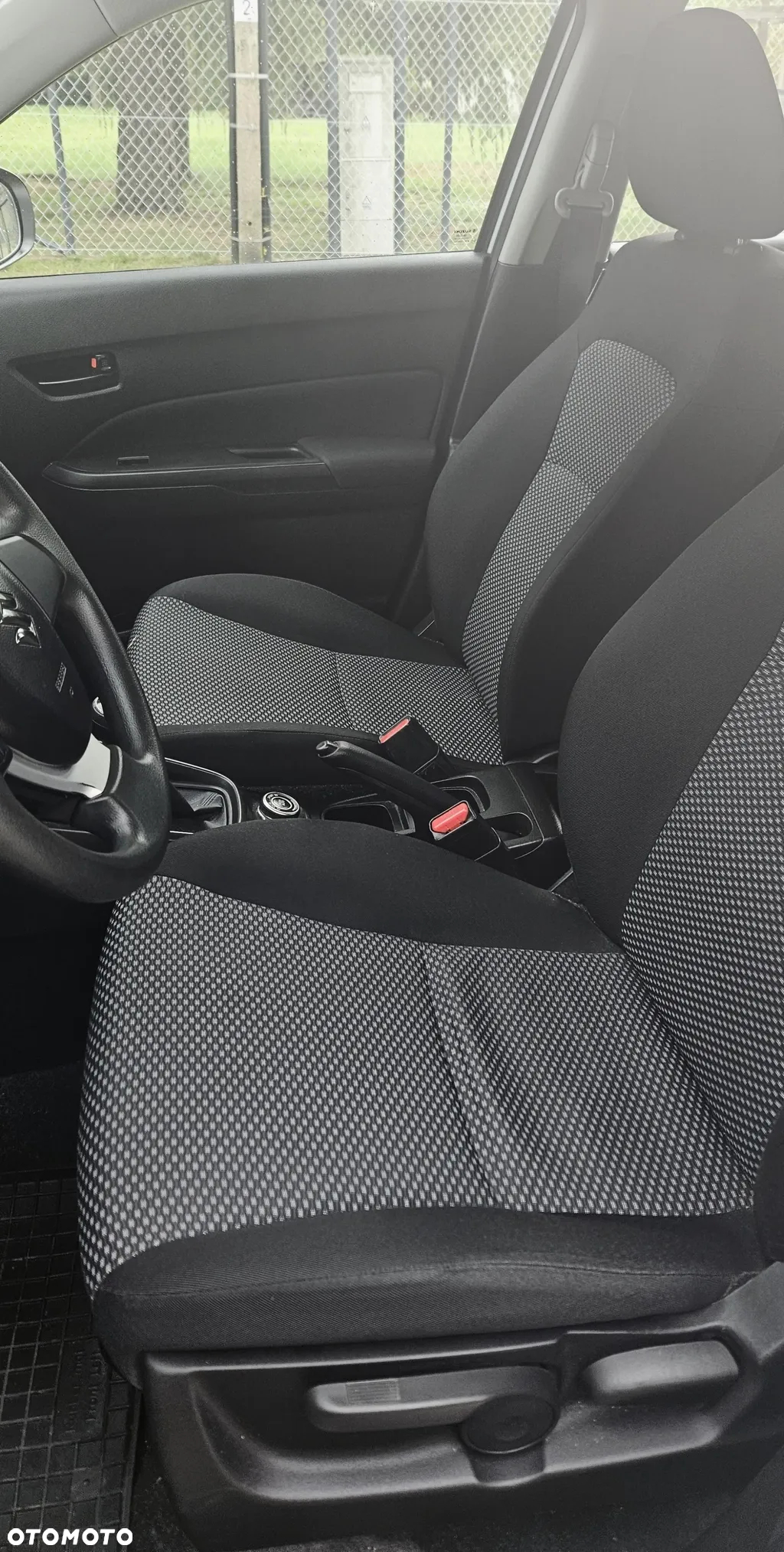 Suzuki Vitara 1.6 Comfort 4WD - 22