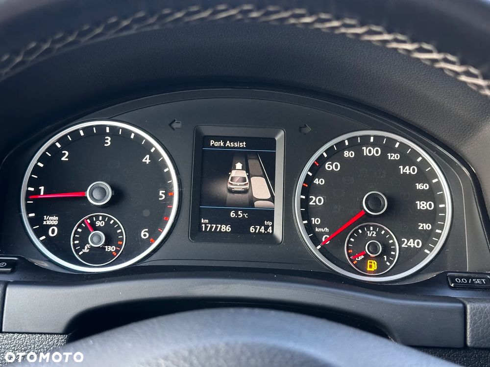 Volkswagen Tiguan 2.0 TDI SCR BlueMotion Technology Lounge Sport & Style - 25