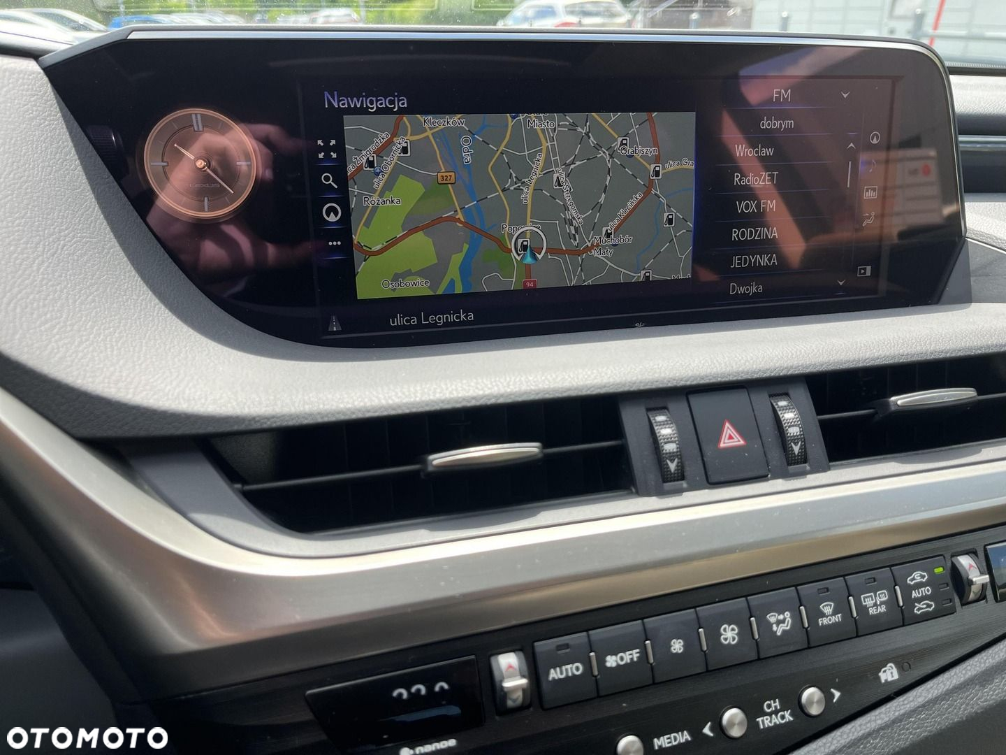Lexus ES - 16