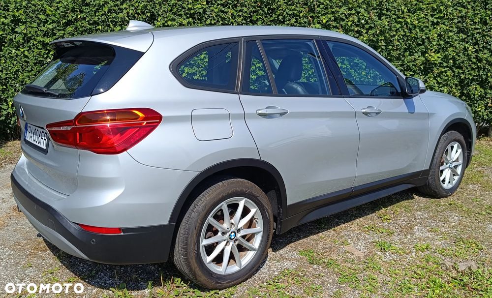 BMW X1 sDrive16d Sport Line - 6