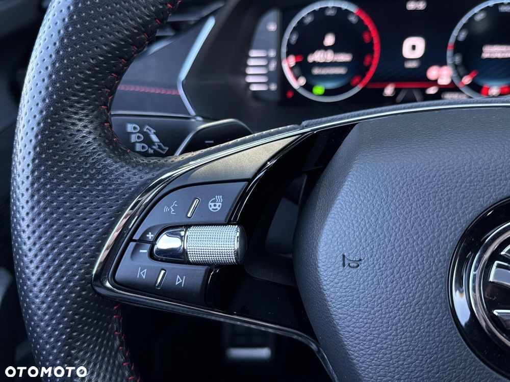 Skoda Octavia 2.0 TDI RS DSG - 18